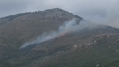 Sezze, fiamme in località Antoniana