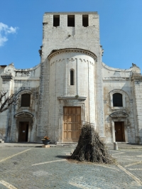 Il grande falò per la Madonna. Nel quartiere Santa Maria si rinnova la tradizione