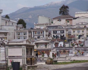 Cimitero: quando la soluzione è il vero problema. La nota del PD