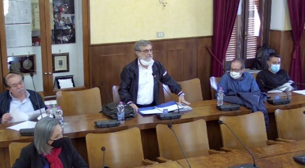 L&#039;opposizione richiede un consiglio per l&#039;Unità Speciale per assistenza Covid19